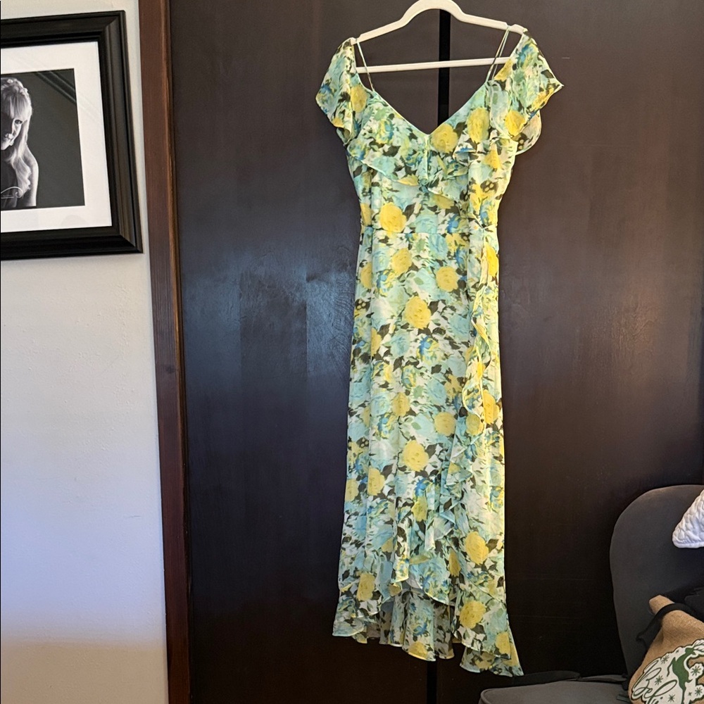 Floral Cold -Shoulder Maxi Dress. So pretty!